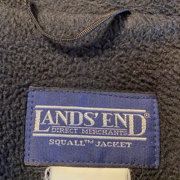 Lands' End Women's Classic Squall Jacket - Picture 4 of 4